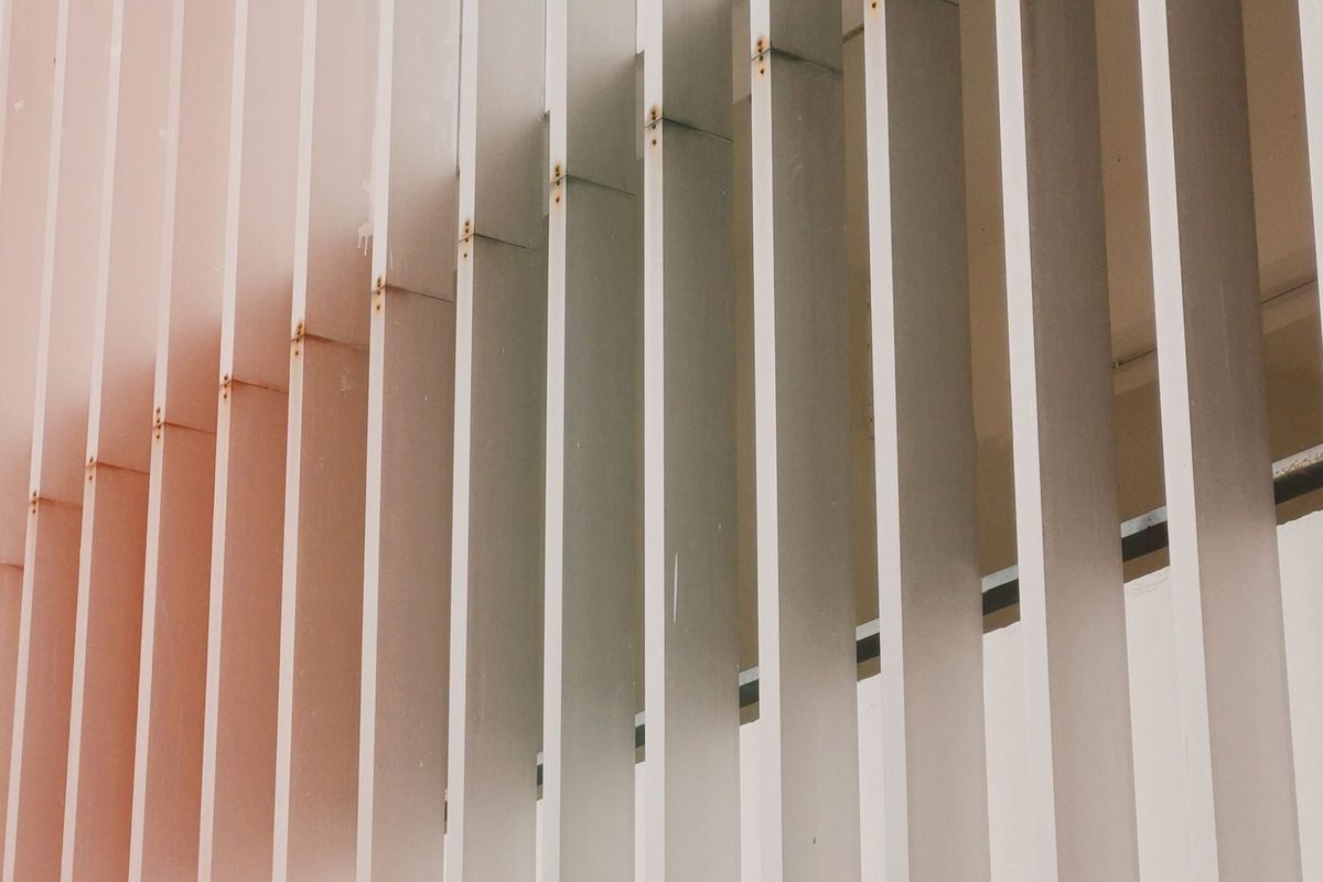 Polyester coated aluminium profiles